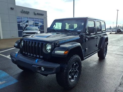Used 2022 Jeep Wrangler Unlimited Rubicon 4xe w/ Cold Weather Group AWD/4WD image 8