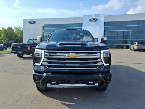 Used 2026 Chevrolet Silverado 3500 High Country w/ Technology Package AWD/4WD image 8