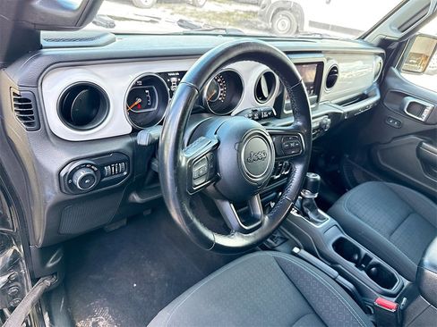 Used 2021 Jeep Wrangler Unlimited Islander image 10