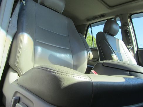 Used 2006 Toyota Sequoia SR5 image 22