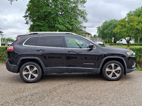 Used 2019 Jeep Cherokee Limited AWD/4WD image 7