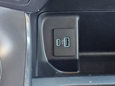 Used 2023 Ford F150 XL image 21