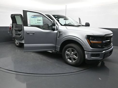 Used 2025 Ford F150 XLT w/ Equipment Group 301A Standard RWD image 50