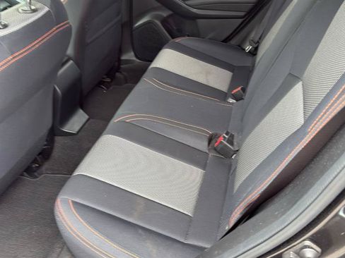 Used 2019 Subaru Crosstrek 2.0i Premium w/ Moonroof Package AWD/4WD image 6
