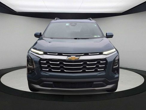 Used 2025 Chevrolet Equinox LT w/ Convenience Package II AWD/4WD image 3