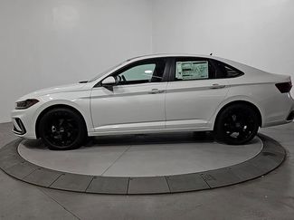 New 2026 Volkswagen Jetta SE video 2