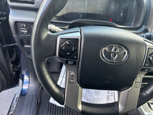 Used 2024 Toyota 4Runner SR5 Premium w/ Moonroof Package AWD/4WD image 15