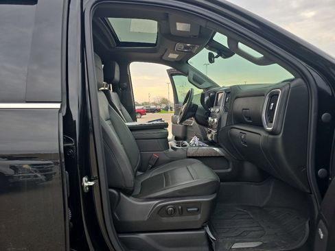 Used 2023 GMC Sierra 2500 Denali w/ Denali Ultimate Package AWD/4WD image 17