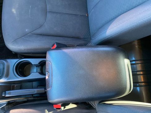 Used 2018 Jeep Wrangler Sport AWD/4WD image 21