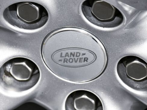 Used 2021 Land Rover Defender 90 X-Dynamic S AWD/4WD image 88