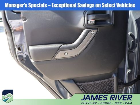 Used 2017 Jeep Wrangler Unlimited Sport w/ Quick Order Package 24S AWD/4WD image 16