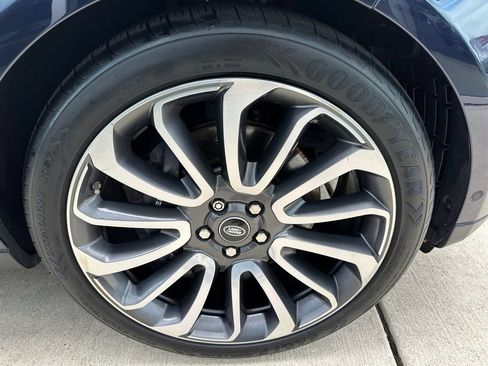 Used 2019 Land Rover Range Rover HSE AWD/4WD image 17