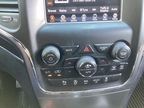 Used 2018 Jeep Grand Cherokee Limited AWD/4WD image 17
