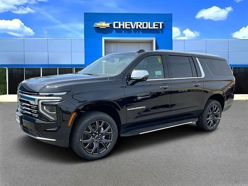 New 2026 Chevrolet Suburban Premier image 7