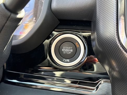 New 2026 RAM 2500 Limited AWD/4WD image 18