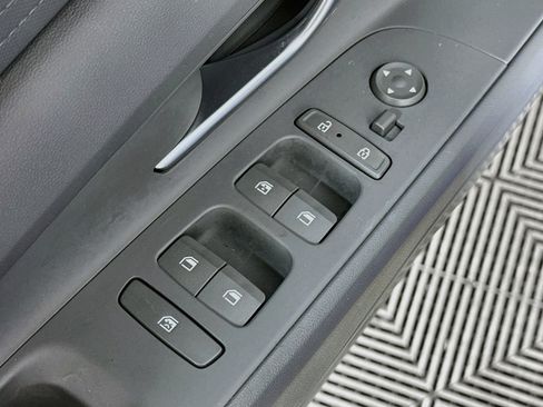 Certified 2024 Hyundai Elantra SEL FWD image 18