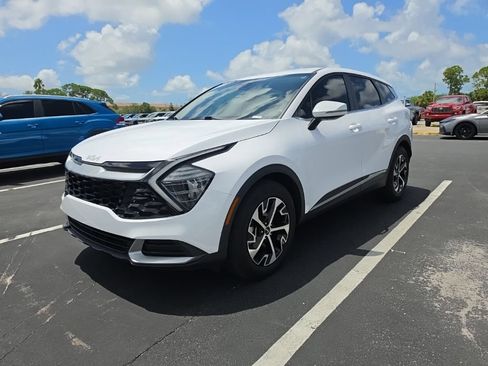 Certified 2024 Kia Sportage EX FWD image 7