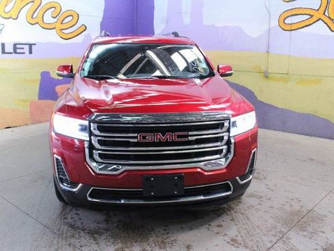 Used 2023 GMC Acadia SLE w/ LPO, Floor Liner Package AWD/4WD image 2