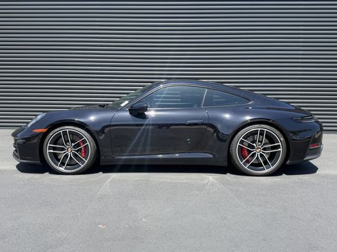 Certified 2025 Porsche 911 Carrera S RWD image 2