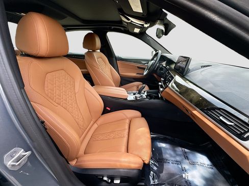 Certified 2023 BMW 540i w/ Convenience Package RWD image 28