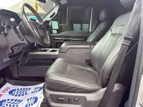 Used 2016 Ford F250 Platinum w/ Platinum Package AWD/4WD image 12