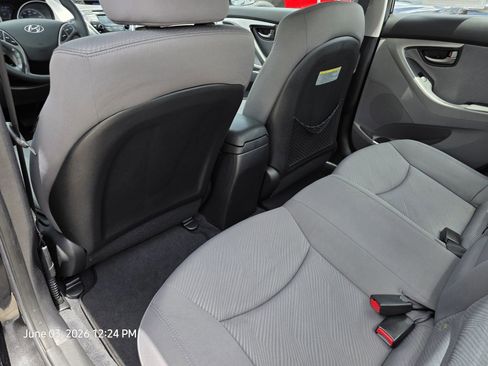 Used 2013 Hyundai Elantra GLS w/ Preferred Pkg FWD image 17