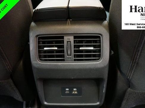 Certified 2021 Nissan Rogue SV image 34