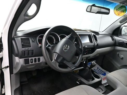 Used 2012 Toyota Tacoma 2WD Regular Cab image 12