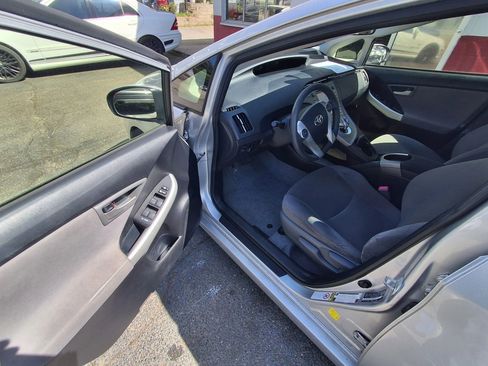 Used 2012 Toyota Prius Three FWD image 5