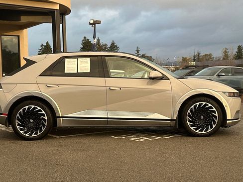 Used 2023 Hyundai Ioniq 5 Limited w/ Cargo Package image 3