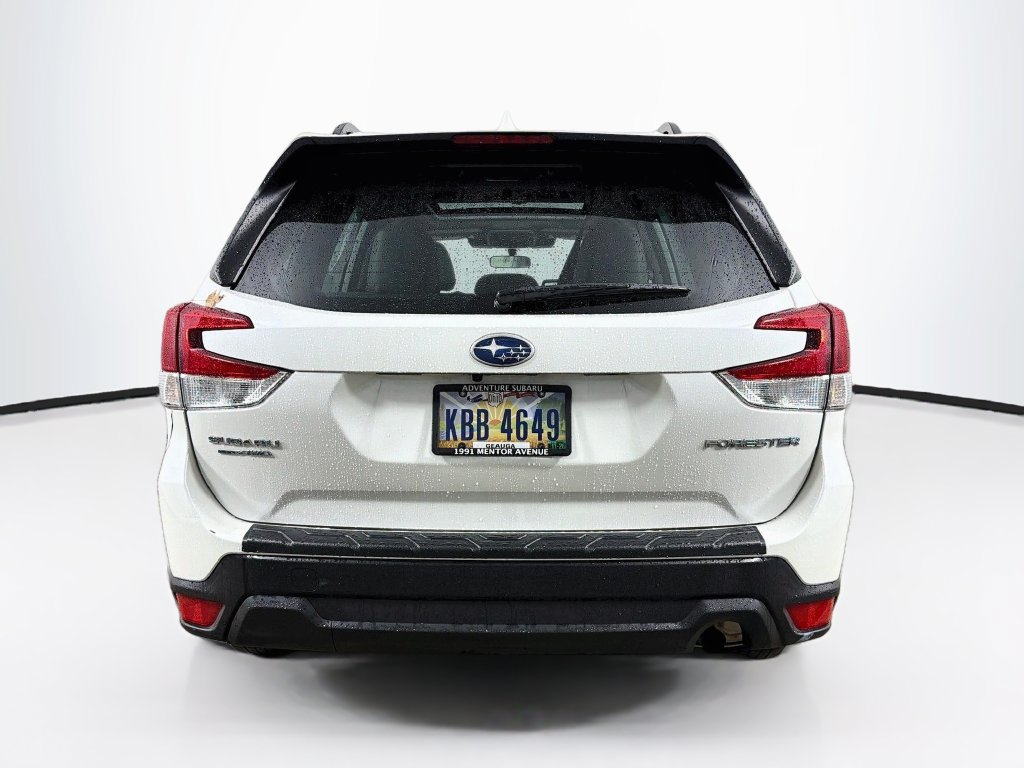 Used 2023 Subaru Forester Premium AWD/4WD image 6