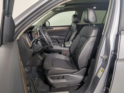 Used 2024 Volkswagen Atlas SE FWD image 14