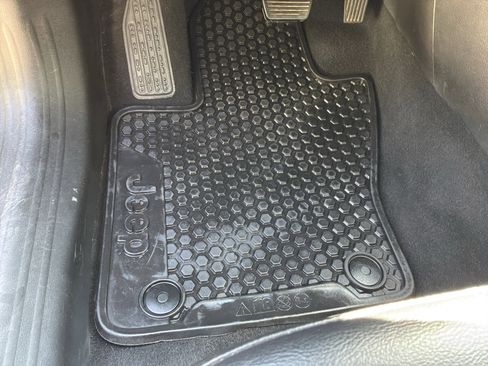 Used 2019 Jeep Compass Latitude w/ Popular Equipment Group image 17