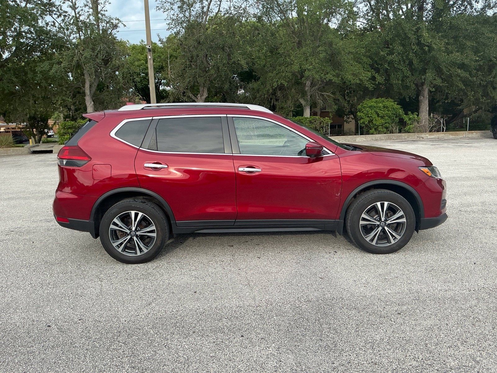 Certified 2019 Nissan Rogue SV w/ Premium Package AWD/4WD image 11