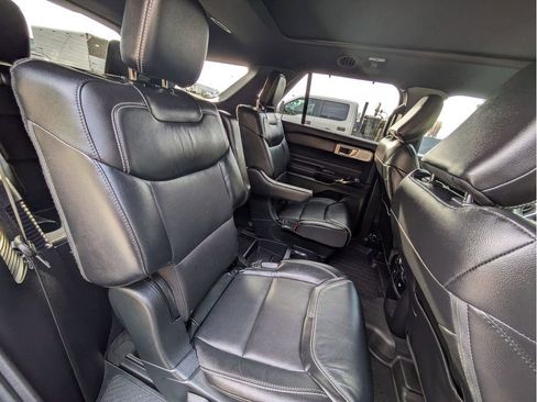 Certified 2021 Ford Explorer ST w/ Equipment Group 401A image 31