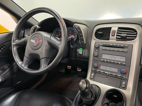 Used 2005 Chevrolet Corvette Convertible w/ Preferred Equipment Group RWD image 53