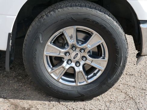 Used 2015 Ford F150 XLT w/ Equipment Group 302A Luxury AWD/4WD image 7