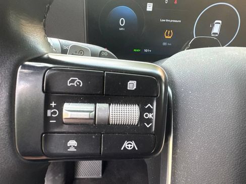 Used 2026 Hyundai Ioniq 9 SE AWD/4WD image 11