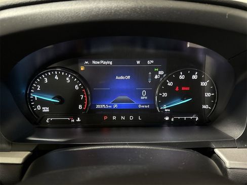 Used 2023 Ford Explorer XLT image 11