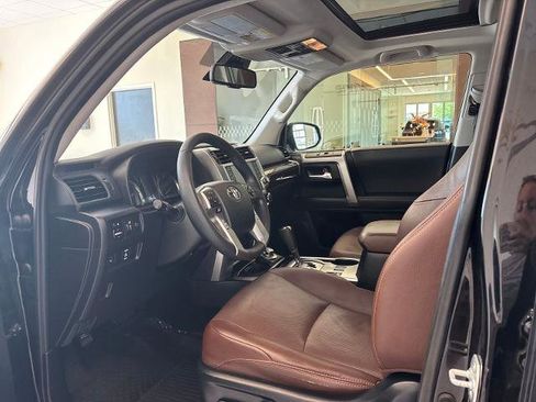Used 2021 Toyota 4Runner Limited AWD/4WD image 11