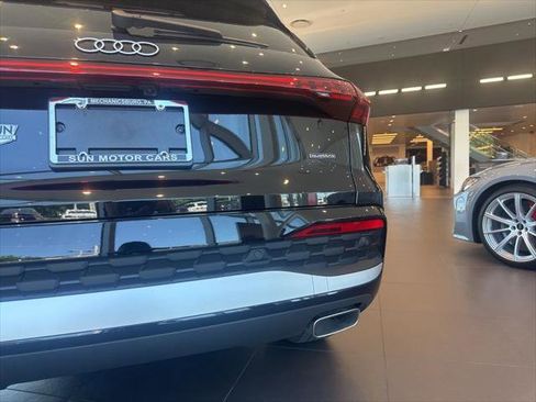 Used 2025 Audi Q5 Premium w/ Convenience Package AWD/4WD image 7