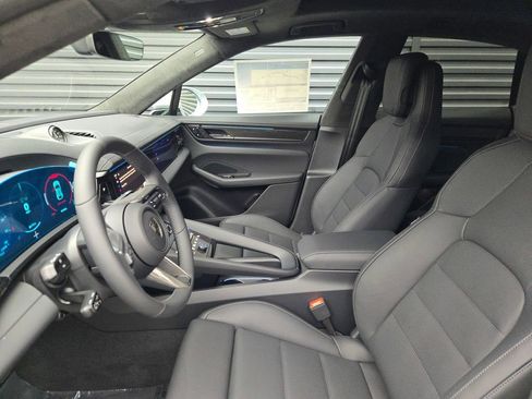 New 2025 Porsche Macan Turbo Electric image 26