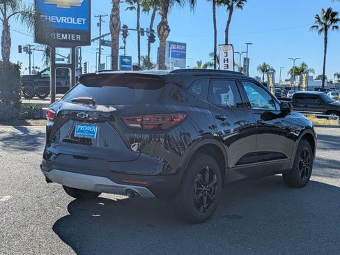 New 2026 Chevrolet Blazer LT image 5
