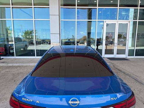 Used 2024 Nissan Sentra SV FWD image 14