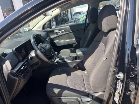 Used 2026 Kia Sportage LX FWD image 20