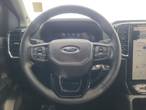 Certified 2025 Ford Ranger Lariat w/ FX4 Off-Road Package image 9