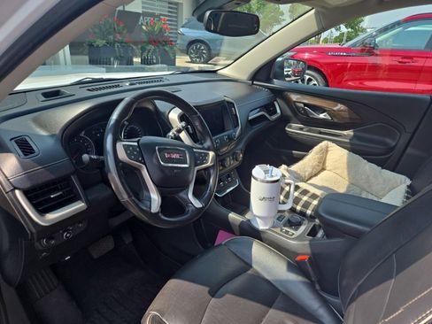 Used 2019 GMC Terrain Denali w/ GMC Pro Grade Package AWD/4WD image 8