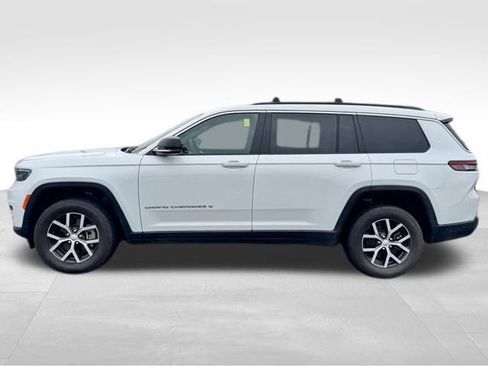 Used 2024 Jeep Grand Cherokee L Limited AWD/4WD image 4