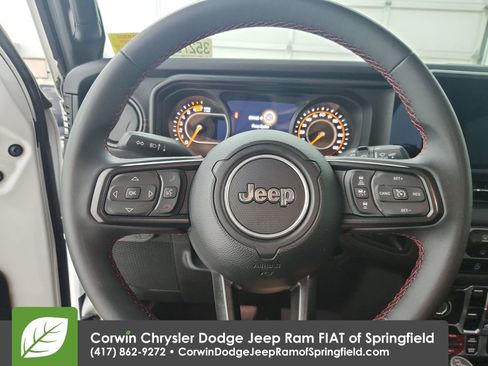 Certified 2025 Jeep Wrangler Unlimited Rubicon AWD/4WD image 21