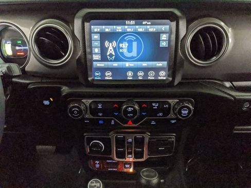 Used 2023 Jeep Wrangler Unlimited Rubicon 4xe AWD/4WD image 8